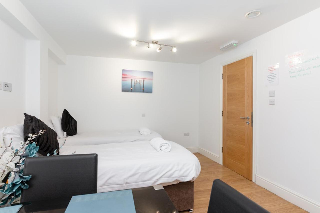 Book Today At Metro Serviced Apartments Bedford - Metro House ,Free Wifi Eksteriør bilde
